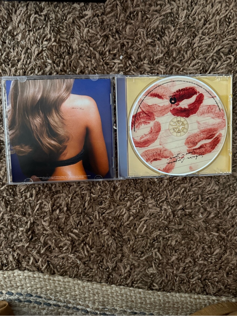 Signed Sabrina Carpenter cd - Picture 6 of 7